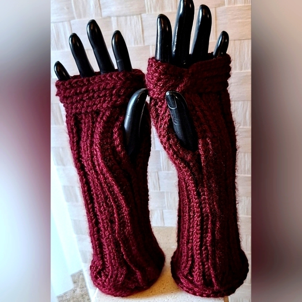 NWT Luxury Cashmere Blend Artisanal Fingerless Mittens